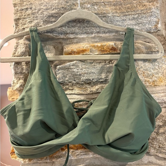 Summer Mae NWT maternity 2 piece bikini swimsuit olive green size M criss cross - Picture 5 of 8